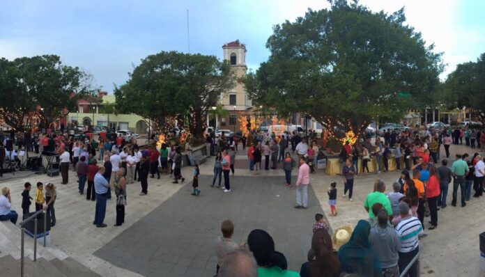La plaza pública Luis Muñoz Rivera de Coamo sirve de escenario múltiples actividades durante el año.