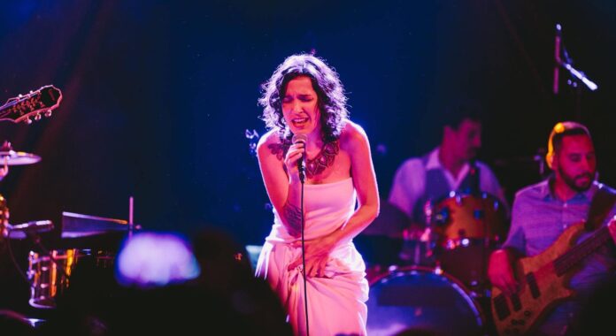 La cantante Ileana Cabra se presentará en el Teatro La Perla en Ponce.