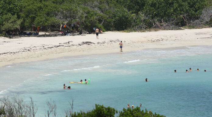 La Playuela, mejor conocida como Playa Sucia, en Cabo Rojo. (Voces del Sur)