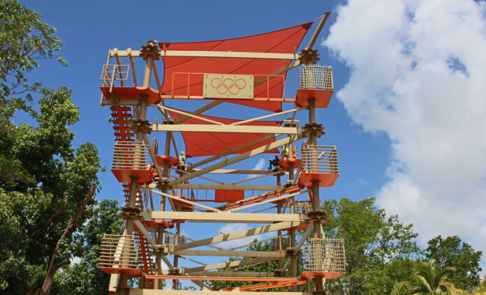 El Sky Trail consta de 29 puentes con diversos niveles de dificultad incluyendo un espacio para niños con nueve segmentos en los que los padres o encargados podrán asistir en la aventura