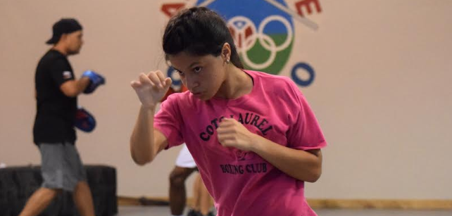 Joangely Vélez forma parte del programa de boxeo femenino de ECEDAO.