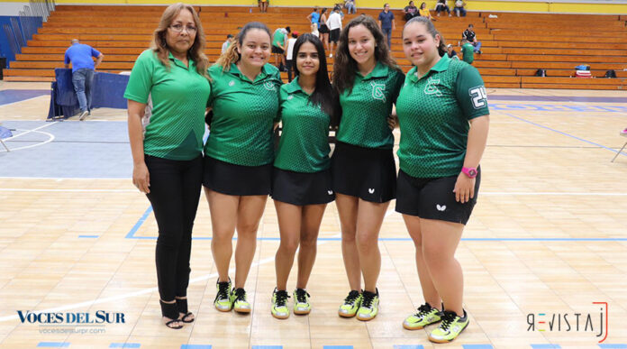 Las Juanas del Recinto Universitario de Mayagüez (RUM) se llevaron el bronce en el tenis de mesa de la Liga Atlética Interuniversitaria (LAI). (Voces del Sur / Revista J / Alanis Rodríguez Cruz)