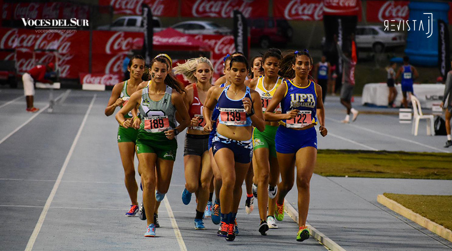 Carrera 1,500 metros femenino. (Voces del Sur / Revista J / Jean Cosme Crespo)