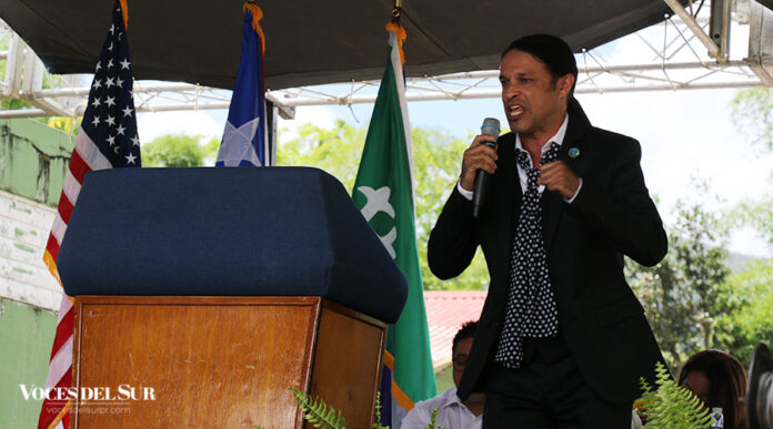 El alcalde de Adjuntas, Jaime Barlucea Maldonado, detalló algunos de los proyectos que realizará en su pueblo durante el mensaje.