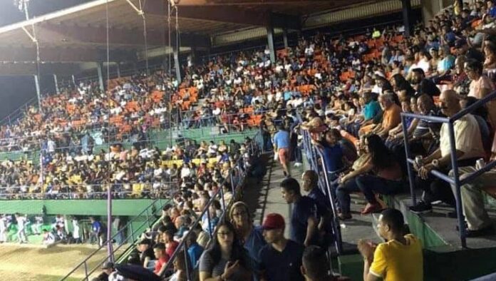 El partido fue escenificado en el estadio Luis Guillermo Moreno de Santa Isabel.