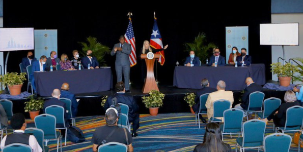 La gobernadora de Puerto Rico anunció los cambios durante una conferencia de prensa. (Twitter/Wanda Vázquez Garced)