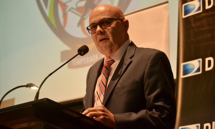 El presidente de la Federación de Béisbol de Puerto Rico, el doctor José D. Quiles Rosas. (Suministrada)