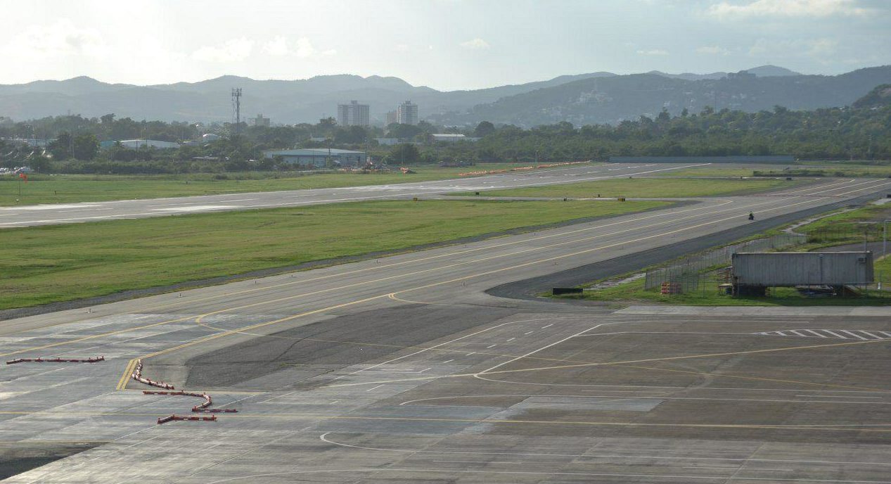 Pista de rodaje de aeronaves Alpha del Aeropuerto Mercedita en Ponce. (Suministrada)
