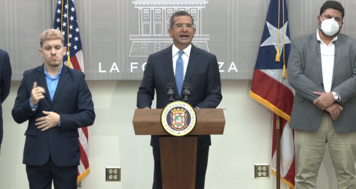 El gobernador Pedro Pierluisi Urrutia ofreció detalles de la nueva orden ejecutiva. (Captura)