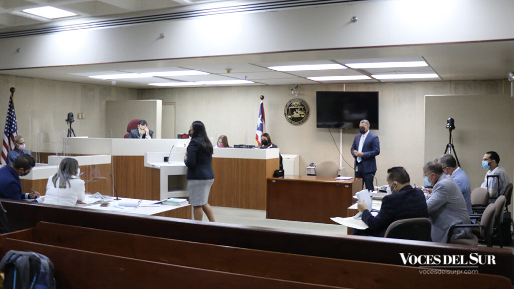 Carlos Pacheco Santiago contesta preguntas de la Fiscalía durante su testimonio. (Voces del Sur/Pedro A. Menéndez Sanabria)